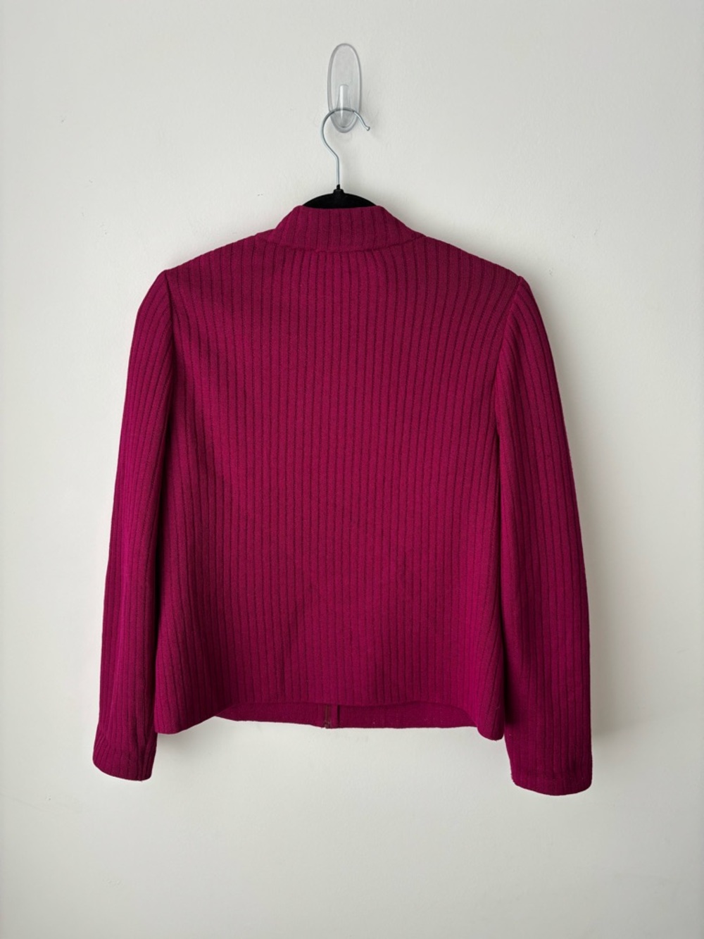 St. John Fuchsia Zip-Front Ribbed Knit Jacket - Picture 9 of 12